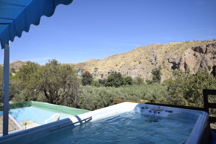 Image No.10-Maison de campagne de 3 chambres à vendre à Cantoria