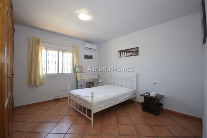 Image No.28-3 Bed Villa for sale