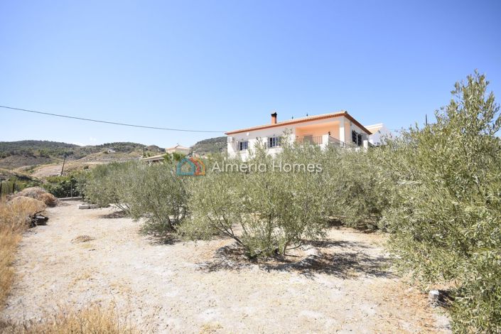 Image No.29-3 Bed Villa for sale