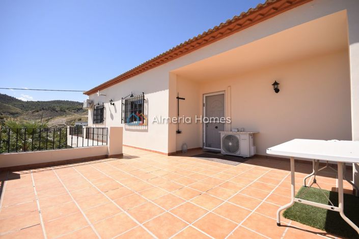 Image No.10-3 Bed Villa for sale