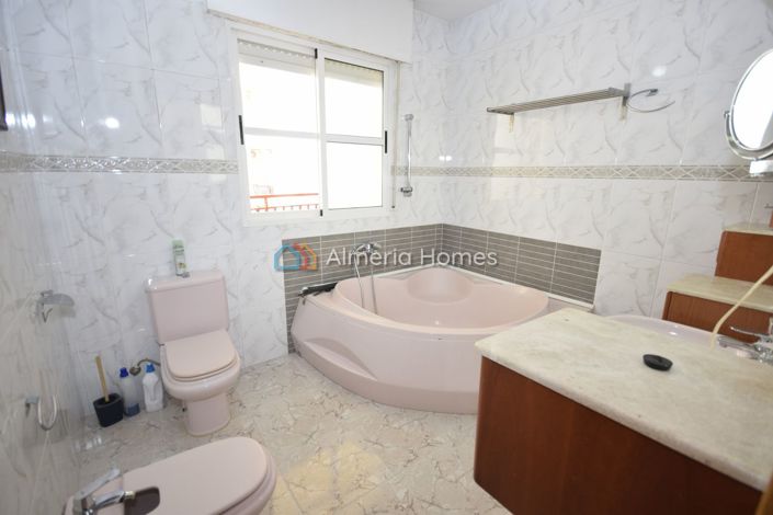 Image No.17-4 Bed Duplex for sale