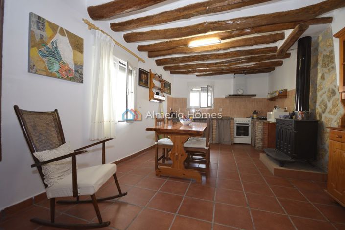 Image No.11-Maison de campagne de 6 chambres à vendre à Oria