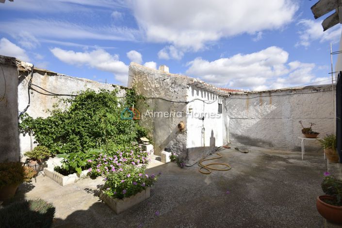 Image No.13-Maison de campagne de 6 chambres à vendre à Oria