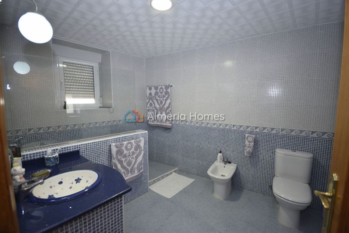 Image No.17-Maison de campagne de 6 chambres à vendre à Oria