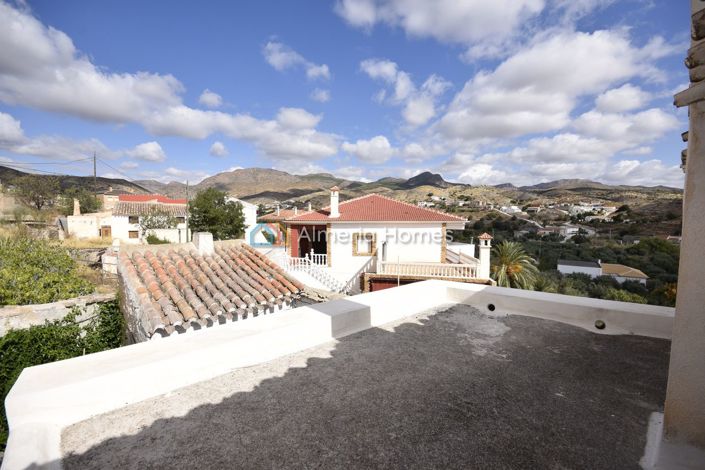 Image No.29-Maison de campagne de 6 chambres à vendre à Oria