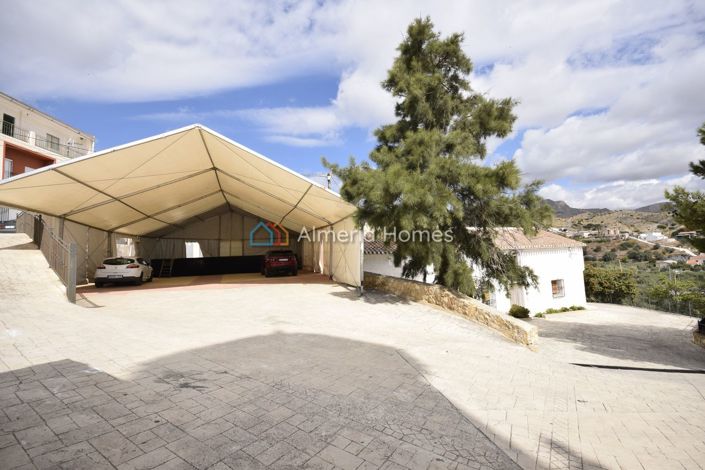 Image No.31-Maison de campagne de 6 chambres à vendre à Oria