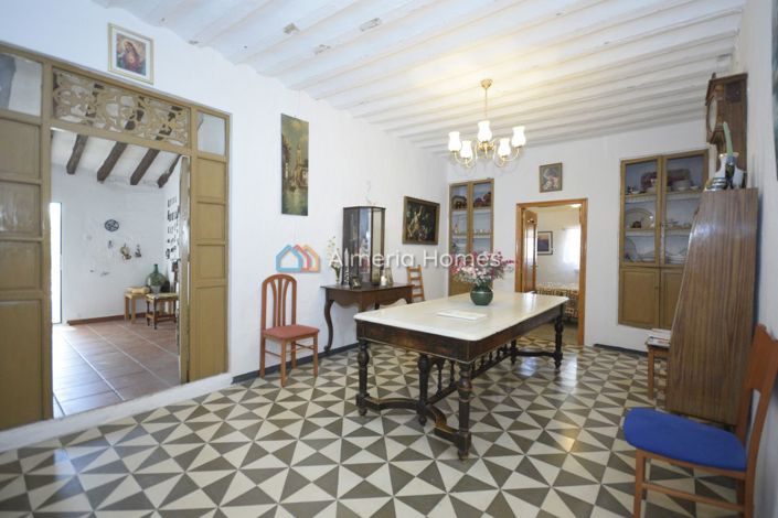 Image No.8-Maison de campagne de 6 chambres à vendre à Oria