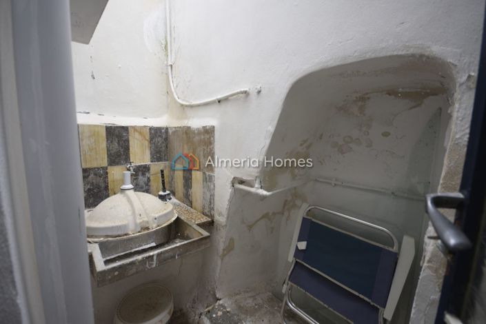 Image No.28-3 Bed Townhouse for sale