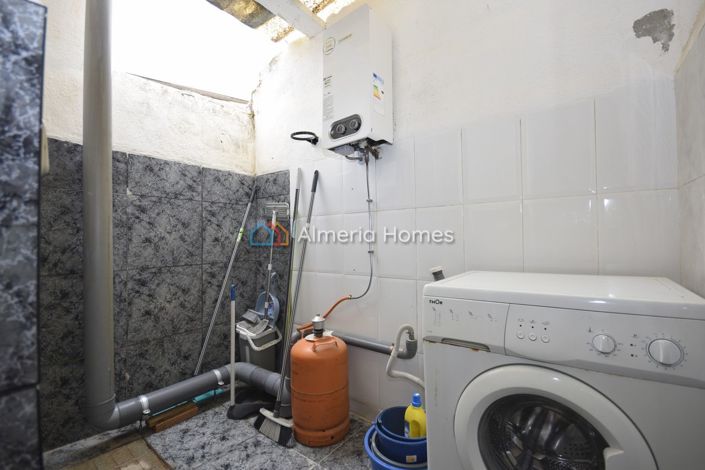 Image No.10-3 Bed Townhouse for sale