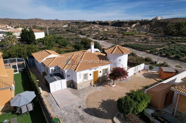 Image No.3-3 Bed Villa for sale