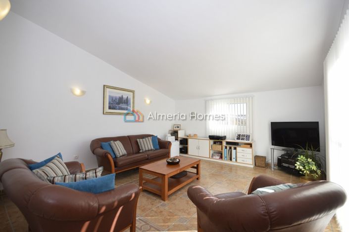 Image No.26-4 Bed Villa for sale