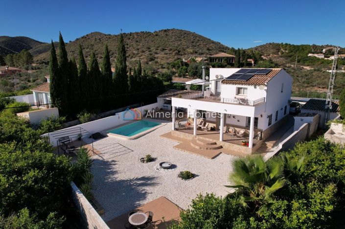 Image No.4-4 Bed Villa for sale