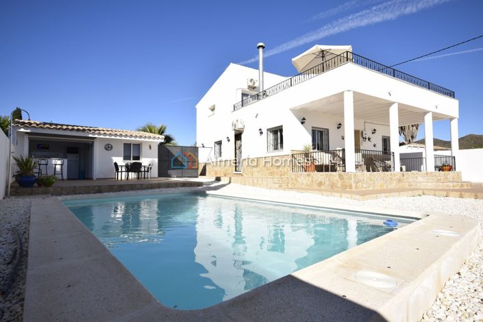 Image No.6-4 Bed Villa for sale