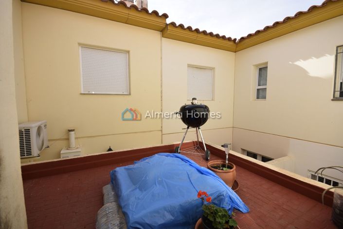 Image No.20-3 Bed Duplex for sale