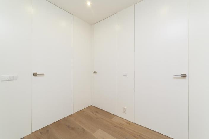 Image No.15-3 Bed Apartment for sale