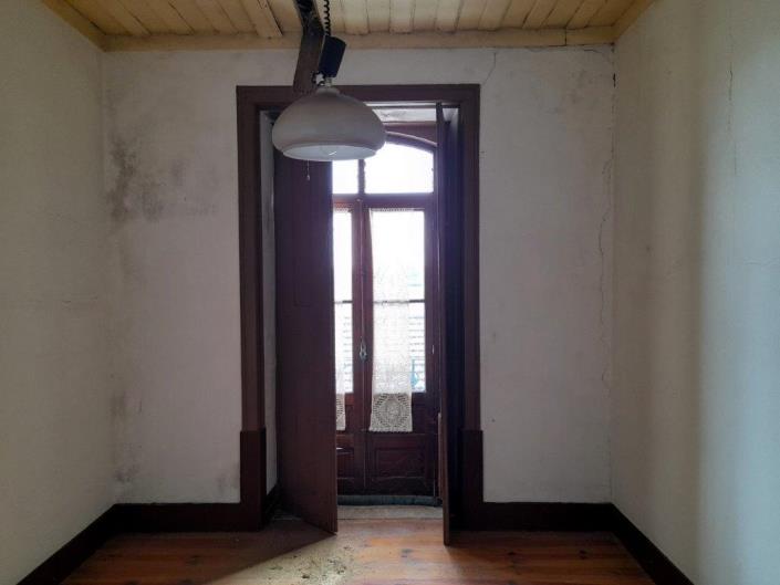 Image No.23-3 Bed Flat for sale