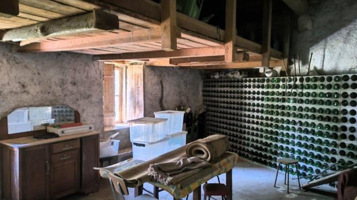 Image No.35-3 Bed Flat for sale