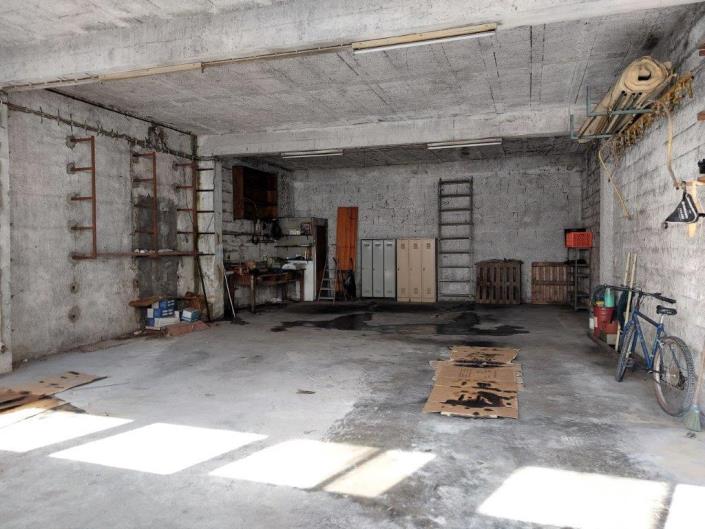 Image No.41-3 Bed Flat for sale