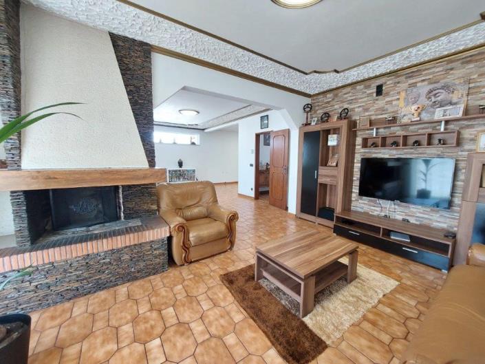 Image No.11-Villa / Détaché de 5 chambres à vendre à Guia