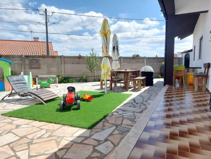 Image No.42-Villa / Détaché de 5 chambres à vendre à Guia