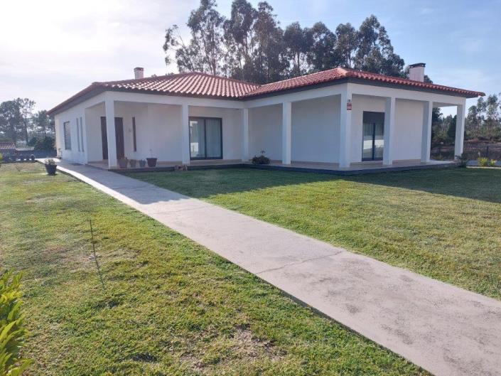 Image No.2-Maison / Villa de 3 chambres à vendre à Coimbrão