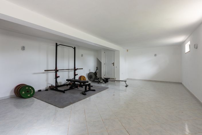 Image No.43-5 Bed Villa for sale