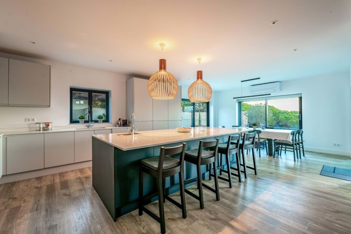 Image No.9-5 Bed Villa for sale