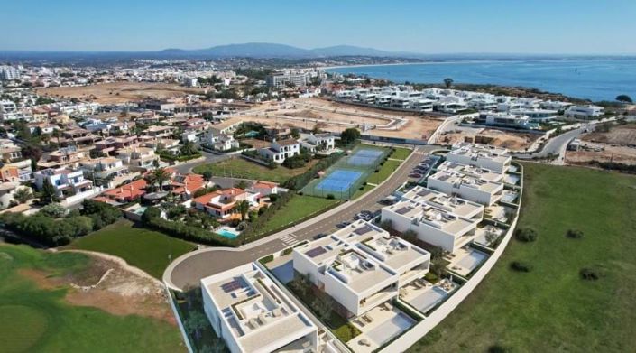 Image No.3-Villa de 4 chambres à vendre à Lagos