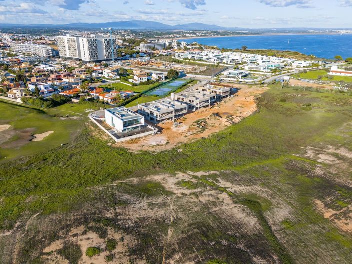 Image No.2-Villa de 4 chambres à vendre à Lagos