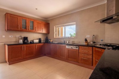 23-4506-78d1f4f8b6655591b02d22fabb36a692d73cc