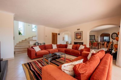 23-4506-78d1f4f8b6655591b02d22fabb36a692d73cc