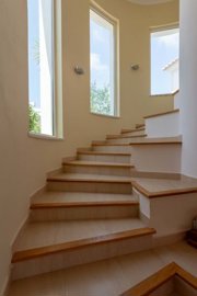 23-4506-78d1f4f8b6655591b02d22fabb36a692d73cc