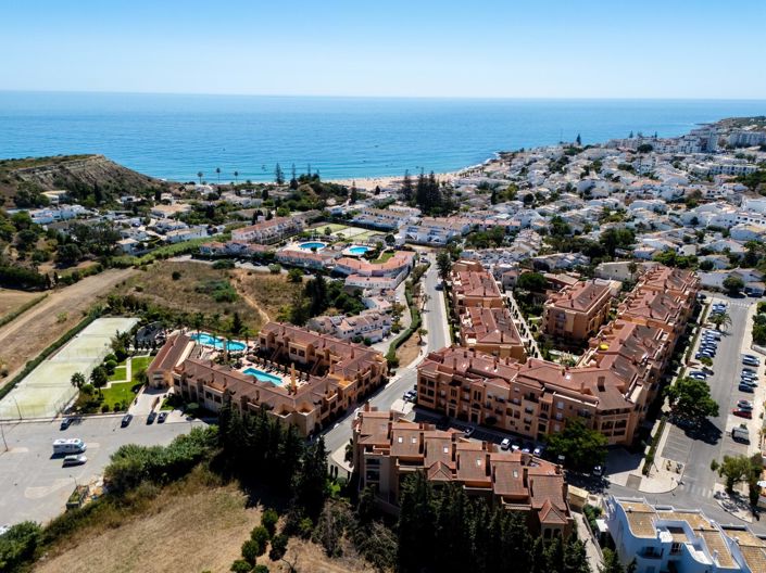 Image No.23-2 Bed Apartment for sale