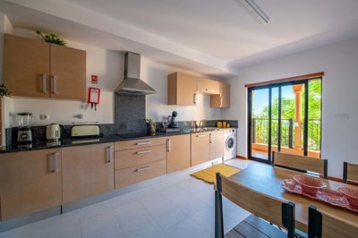 23-4513-78d1f4f8b6655591b02d22fabb36a692d73cc