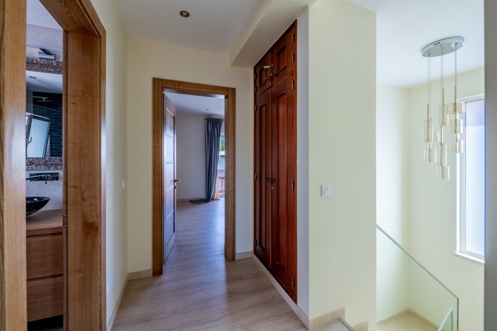 Image No.25-Villa de 6 chambres à vendre à Lagos