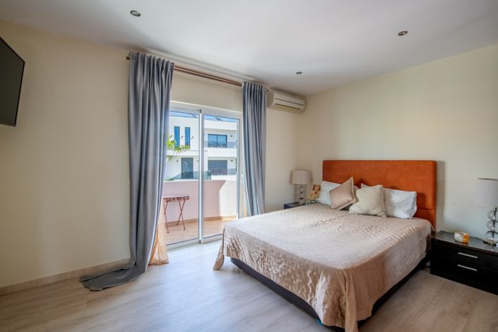 Image No.26-Villa de 6 chambres à vendre à Lagos