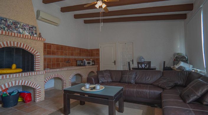 Image No.40-6 Bed Villa for sale