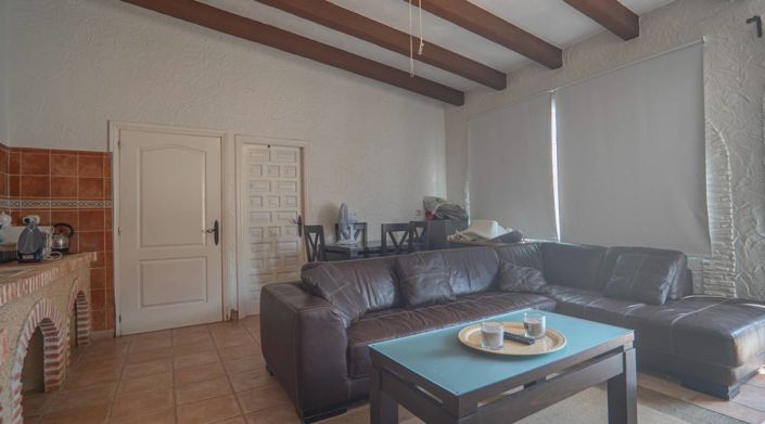 Image No.41-6 Bed Villa for sale