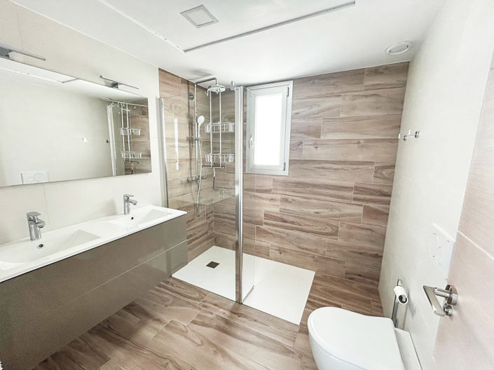 Image No.9-3 Bed Villa for sale