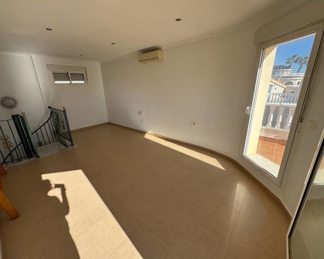 Image No.16-4 Bed Villa for sale