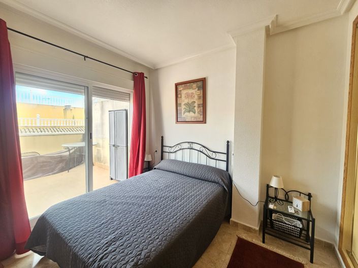 Image No.20-2 Bed Apartment for sale