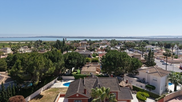 Image No.32-Villa de 4 chambres à vendre à Ciudad Quesada