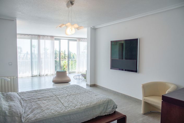 Image No.25-4 Bed Villa for sale