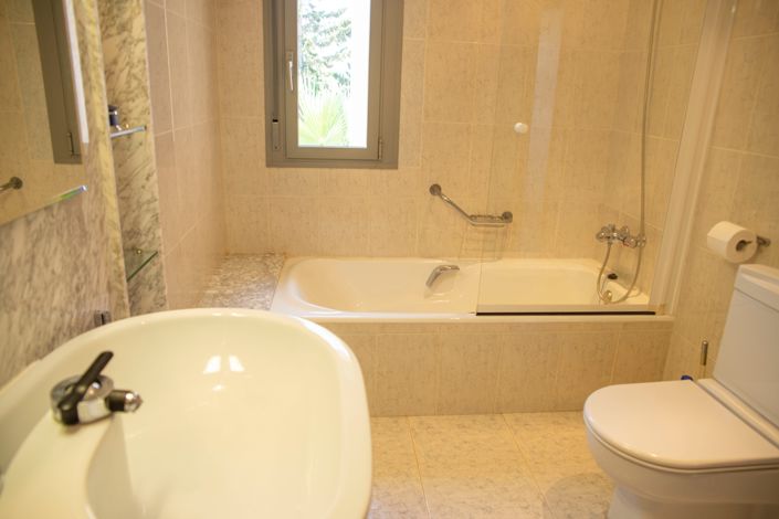 Image No.33-4 Bed Villa for sale