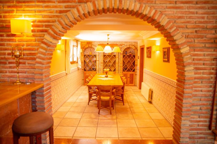 Image No.35-4 Bed Villa for sale