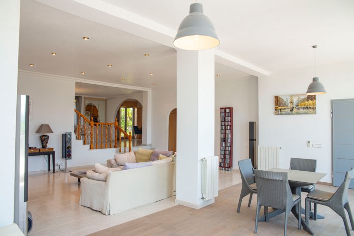 Image No.9-4 Bed Villa for sale