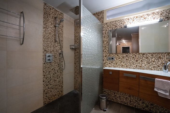 Image No.26-5 Bed Villa for sale