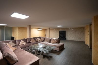 o1iq80h24cj1q1sbu1umobia14hu32