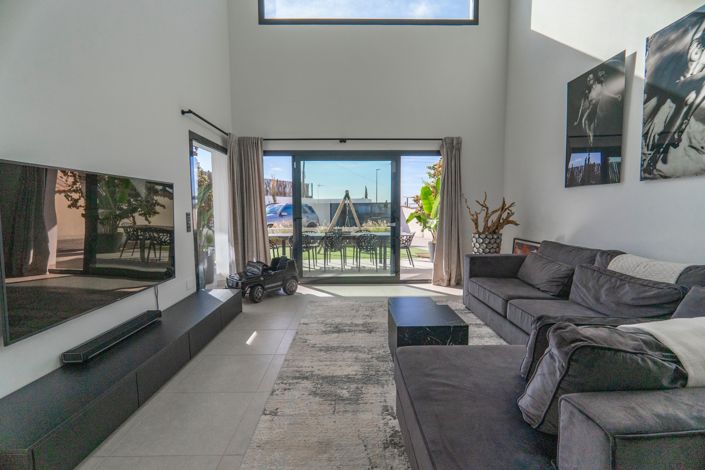 Image No.3-4 Bed Villa for sale