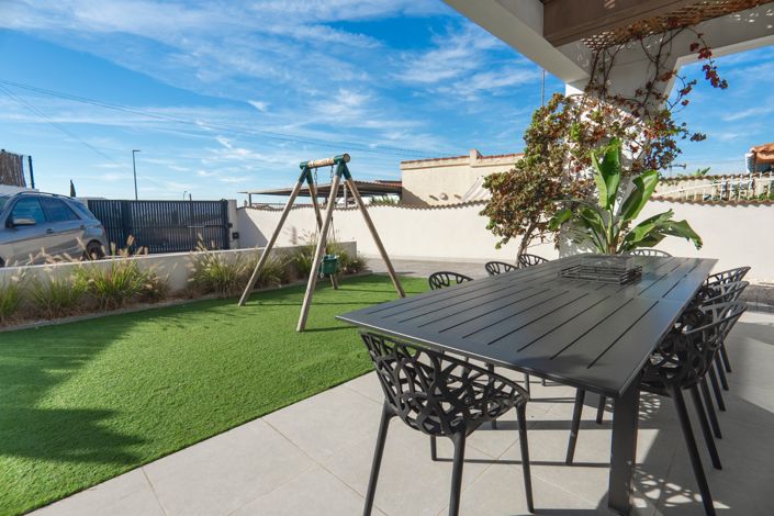 Image No.39-4 Bed Villa for sale